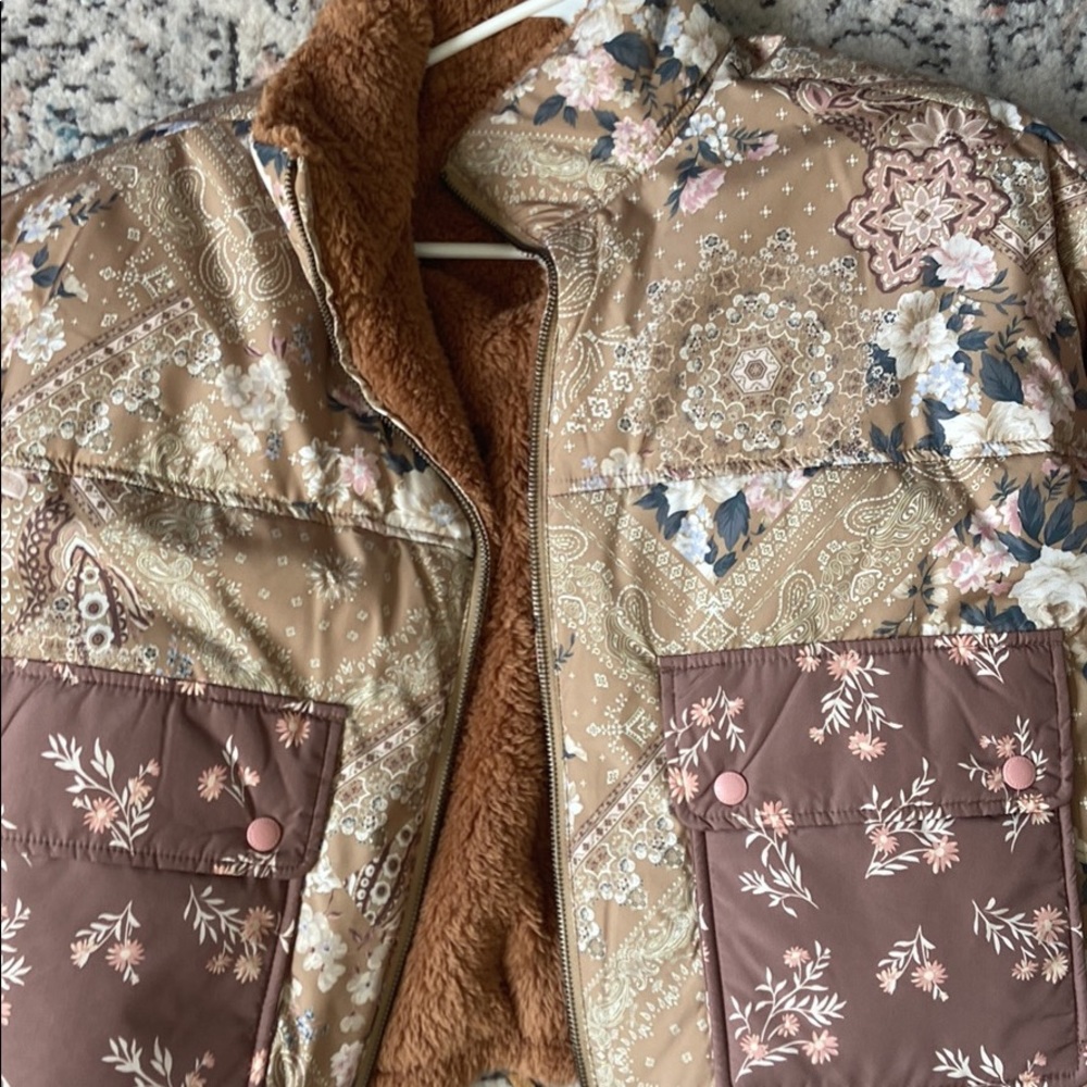 AE Reversible Chill Puffer